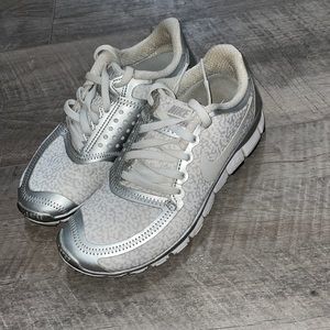 Nike Free Running Shoes 5.0